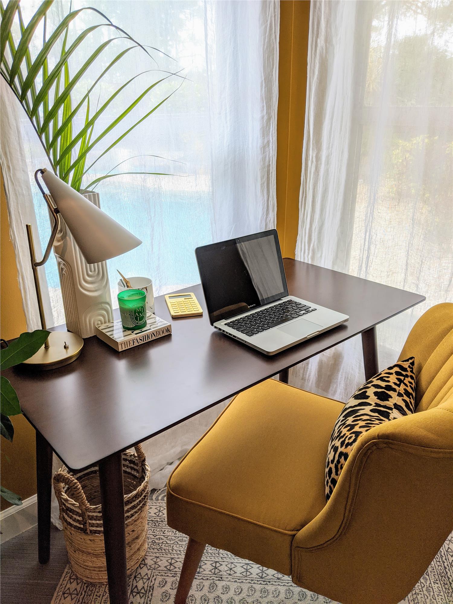 Brittany skrivbord, valnöt