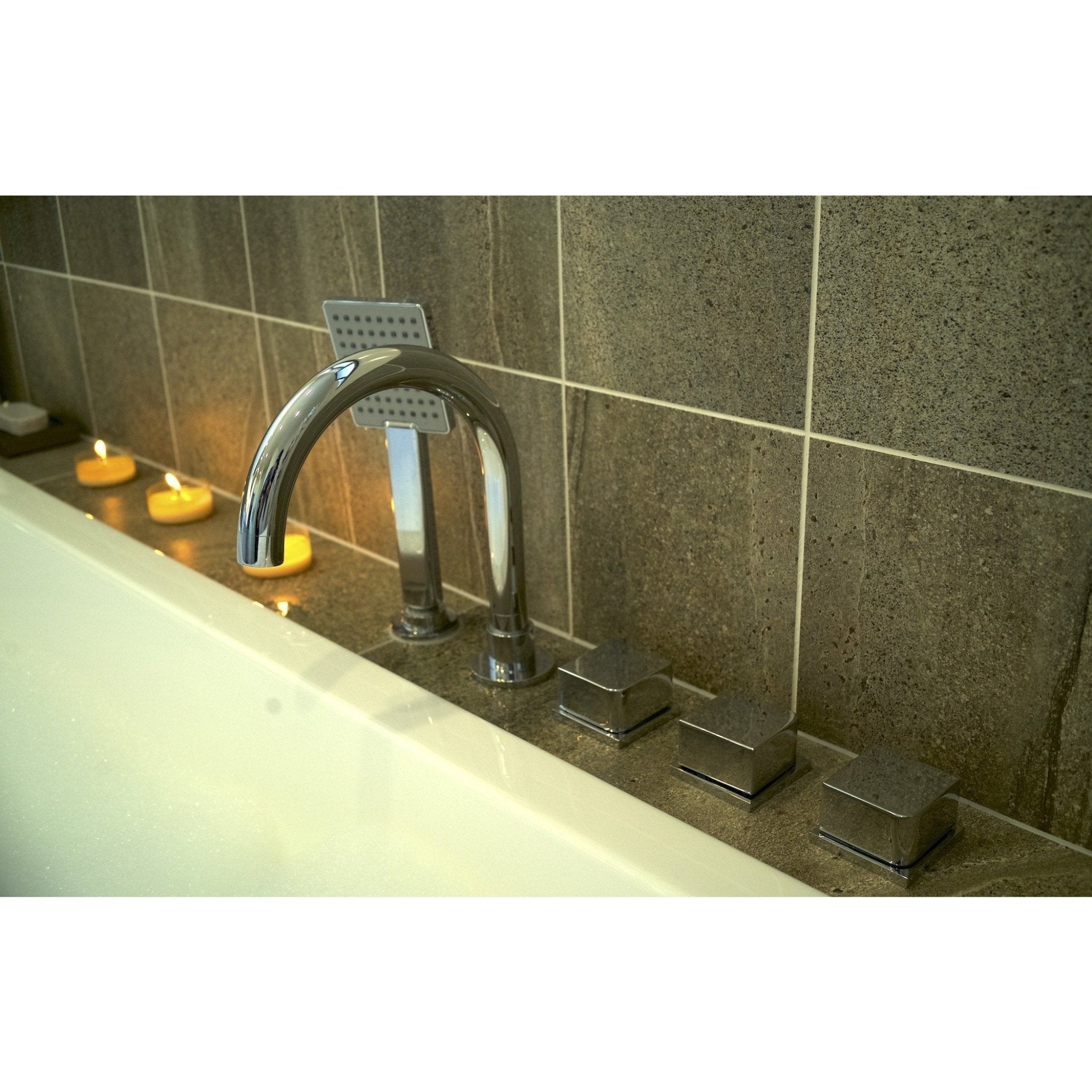 Badkarsblandare med handdusch och badkarspip - krom - Nysted - Badkarsblandare - Nysted, Mixer - Bathtub, Chrome - 8 cm - MASTERSTORE - 8594175646573 - Mixer - Bathtub - 13 - 050 - 00 - 60 - 00 - 8594175646573 -