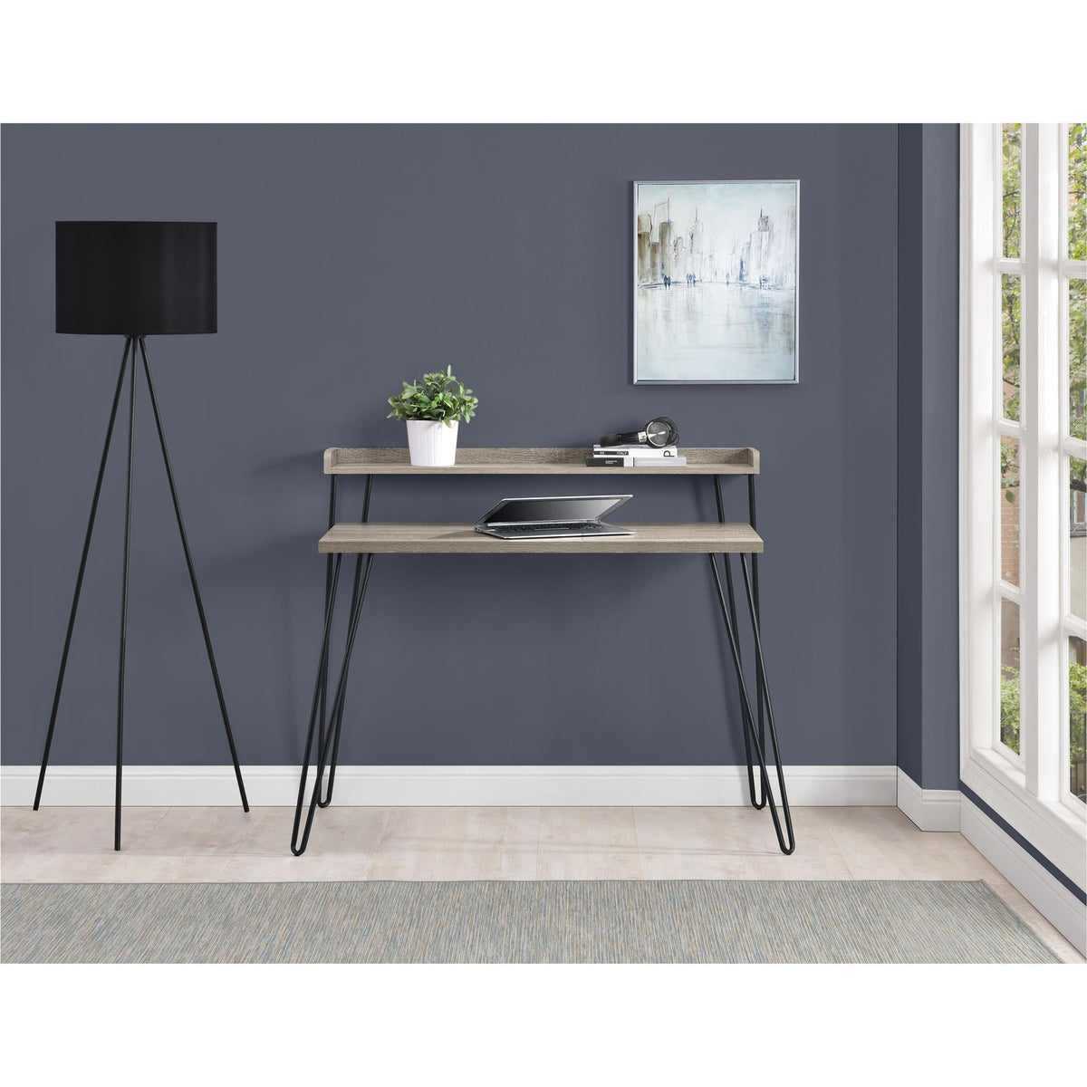 Skrivbord - 114x60x90 cm - med upphöjd hylla för förvaring. Svarta hårnålsben i metall - ek - Haven