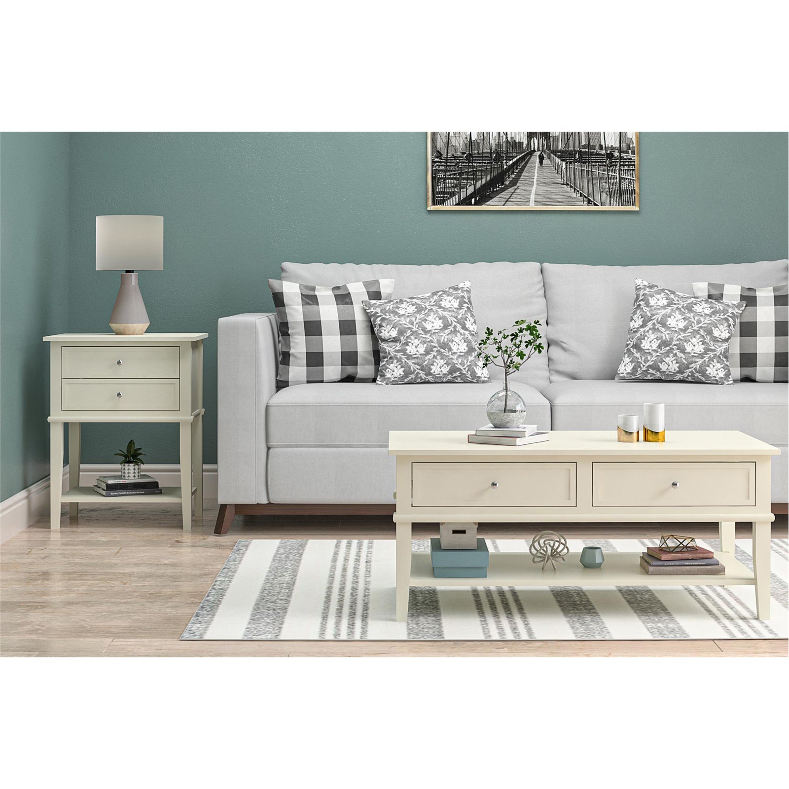 Soffbord - 105x52x47 cm - med 2 lådor och hylla - vit - Franklin