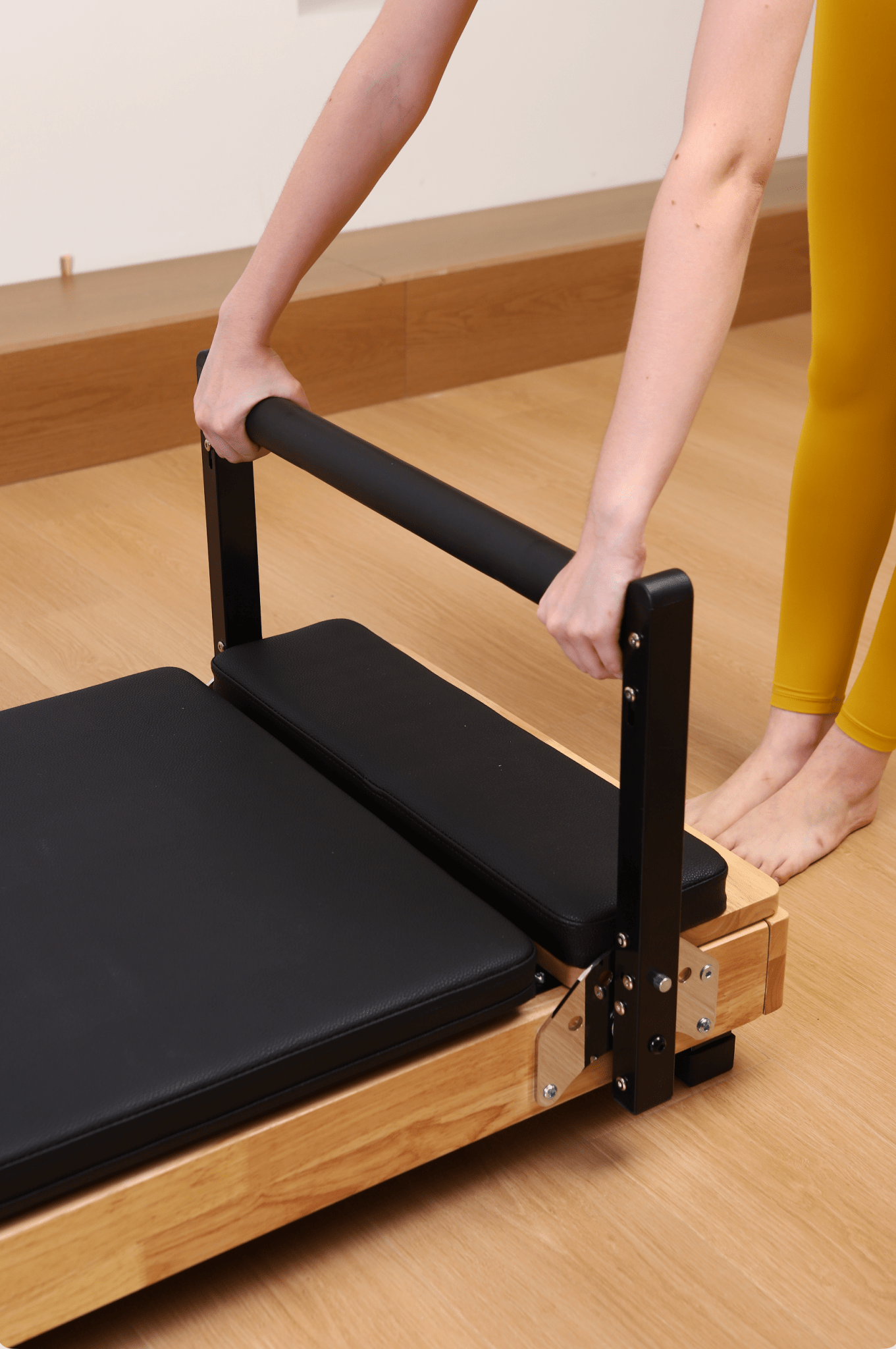Pilates Reformer in wood - Prestige - MASTERSTORE - 8595677195897 - Pilates Reformer - 51-242-00-86-00 - 8595677195897