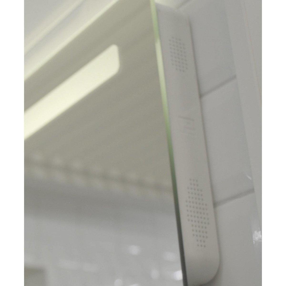 Helnæs LED Spegel med Bluetooth högtalare och Rörelsesensor