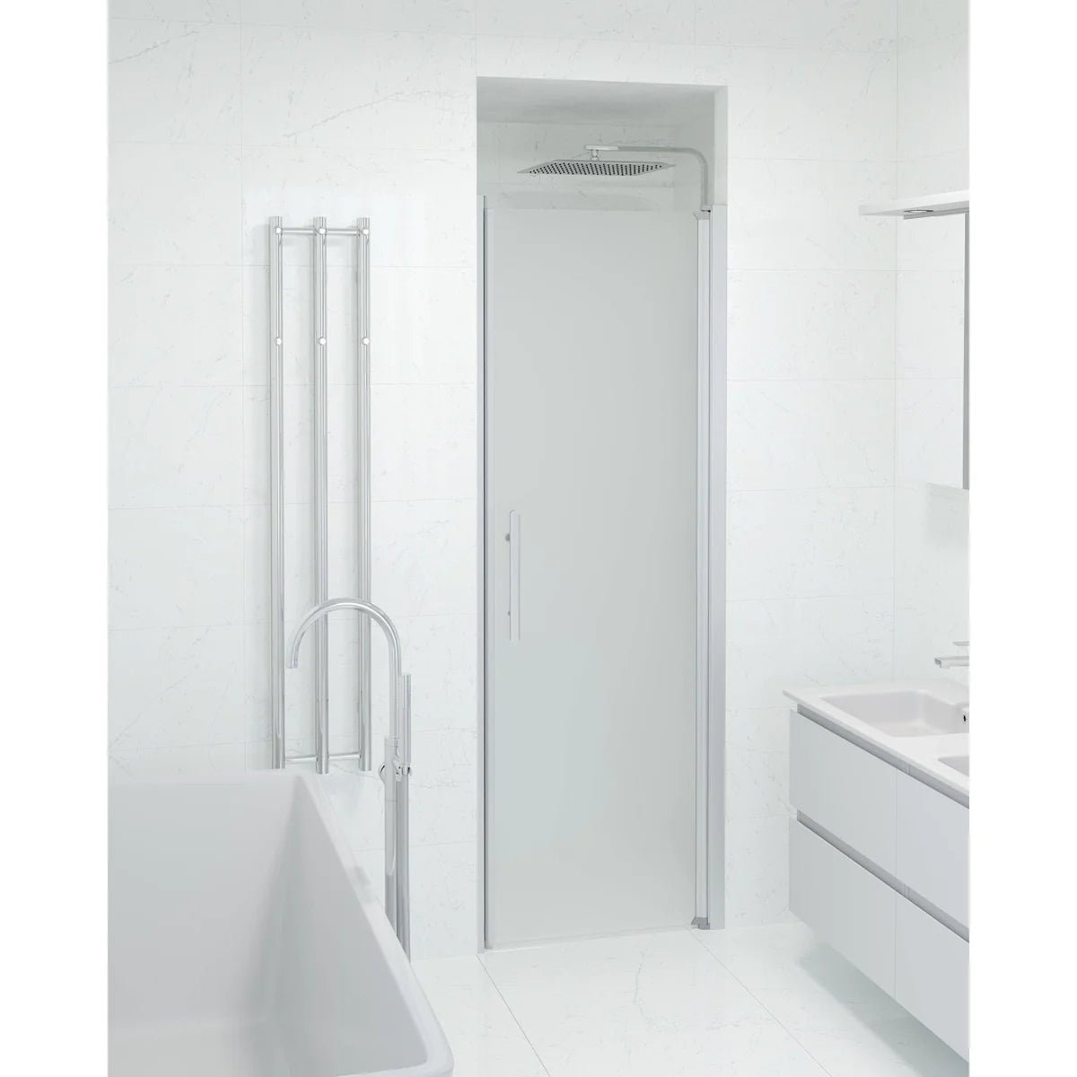 Vänern Niche Duschdörr, Frostat Glas, Borstad Aluminium Profil