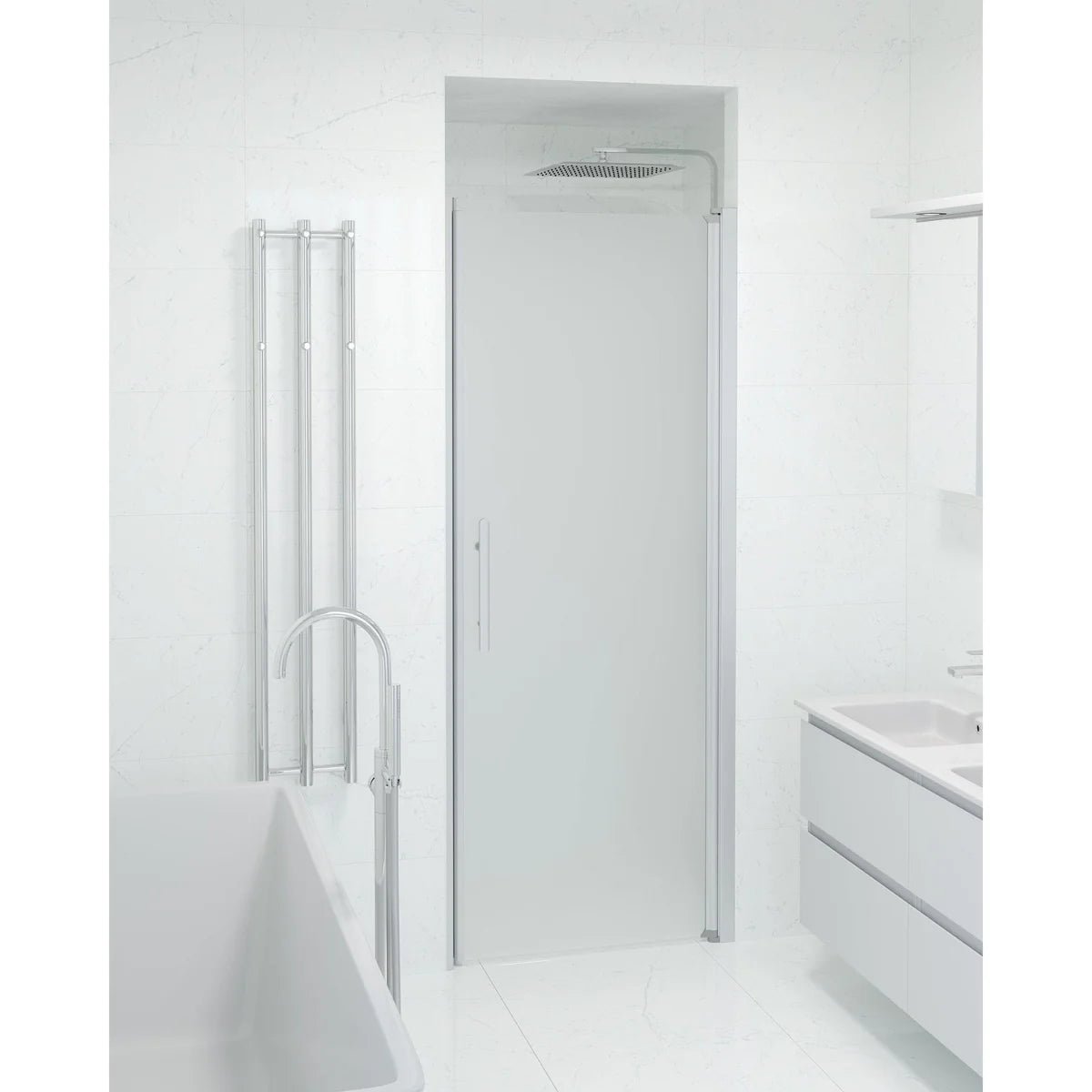 Vänern Niche Duschdörr, Frostat Glas, Borstad Aluminium Profil