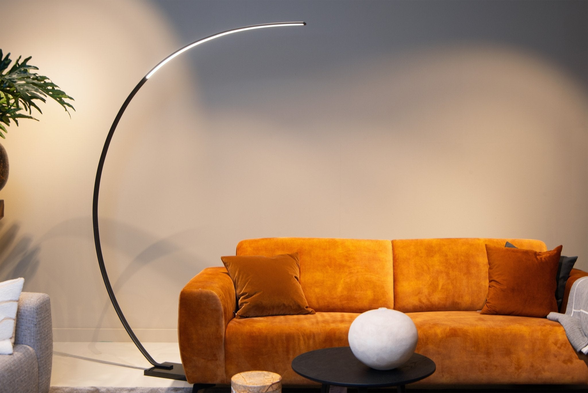 Curve, golvlampa, svart - 22 cm - Golvlampor - Curve, golvlampa, svart - 22 cm - 